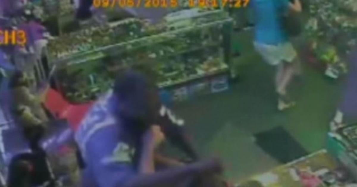 Caught on Camera Store Owner Stabbed